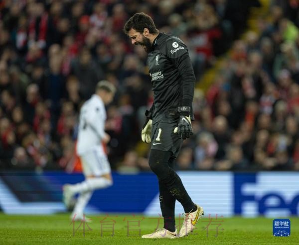 西甲-本泽马维尼修斯两人双响 皇马4-1瓦伦西亚 西甲-本泽马维尼修斯两人双响 皇马4-1瓦伦西亚